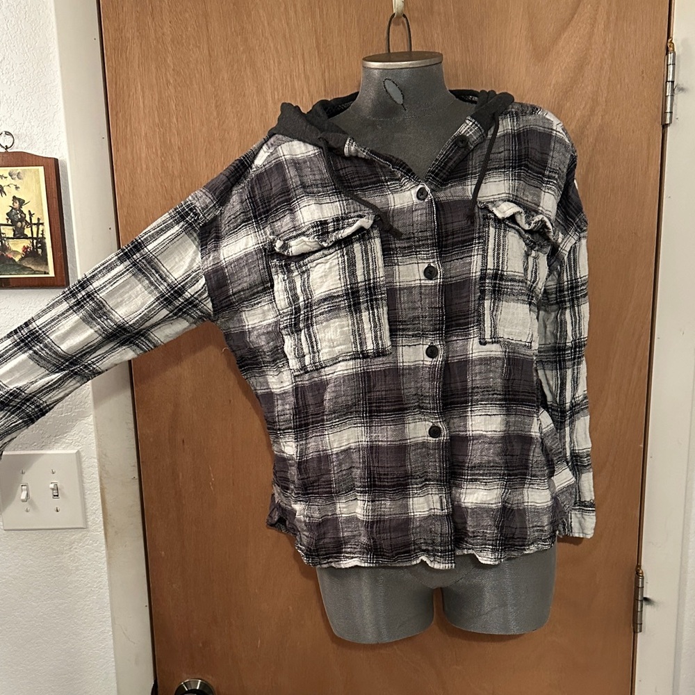 SO Black and White Plaid Hooded Button Down Shirt
